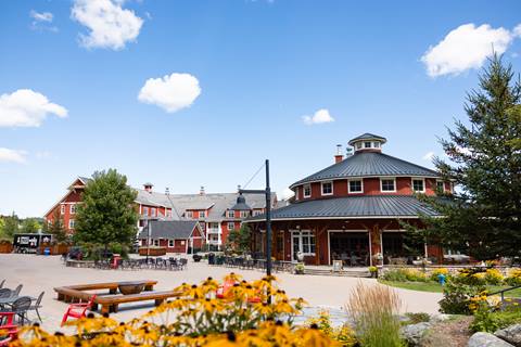 Lincoln Peak Courtyard with Flowers