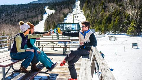 Apres on the Glen House Deck