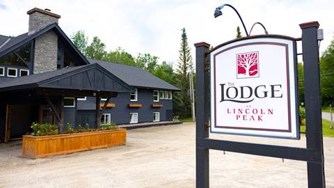 Lodge at Lincoln Peak Sign