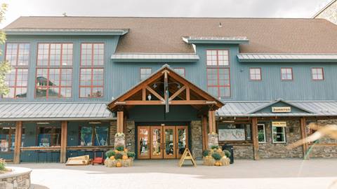 A carriage house evokes a sense of place. 