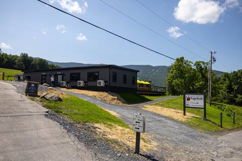 Sugarbush Resort Golf Clubhouse Exterior 