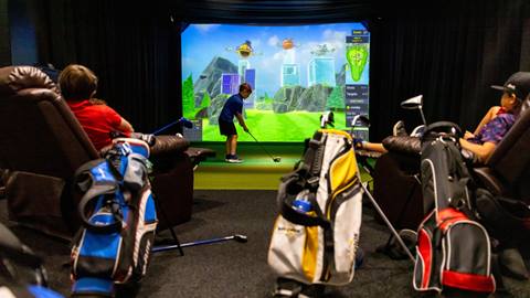 A group utilizing the SHARC SIMulators.