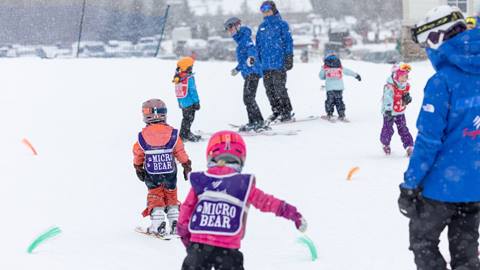A ski lesson