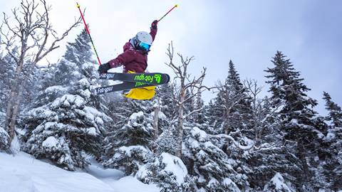A kid skiing freestyle 