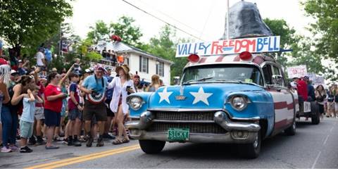 Parade Warren cAr
