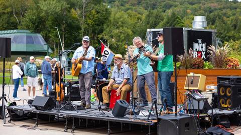 Music in the courtyard in the summer