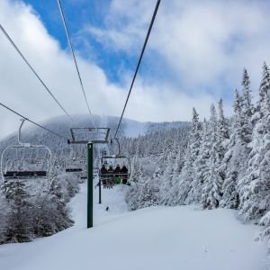 chair lift 