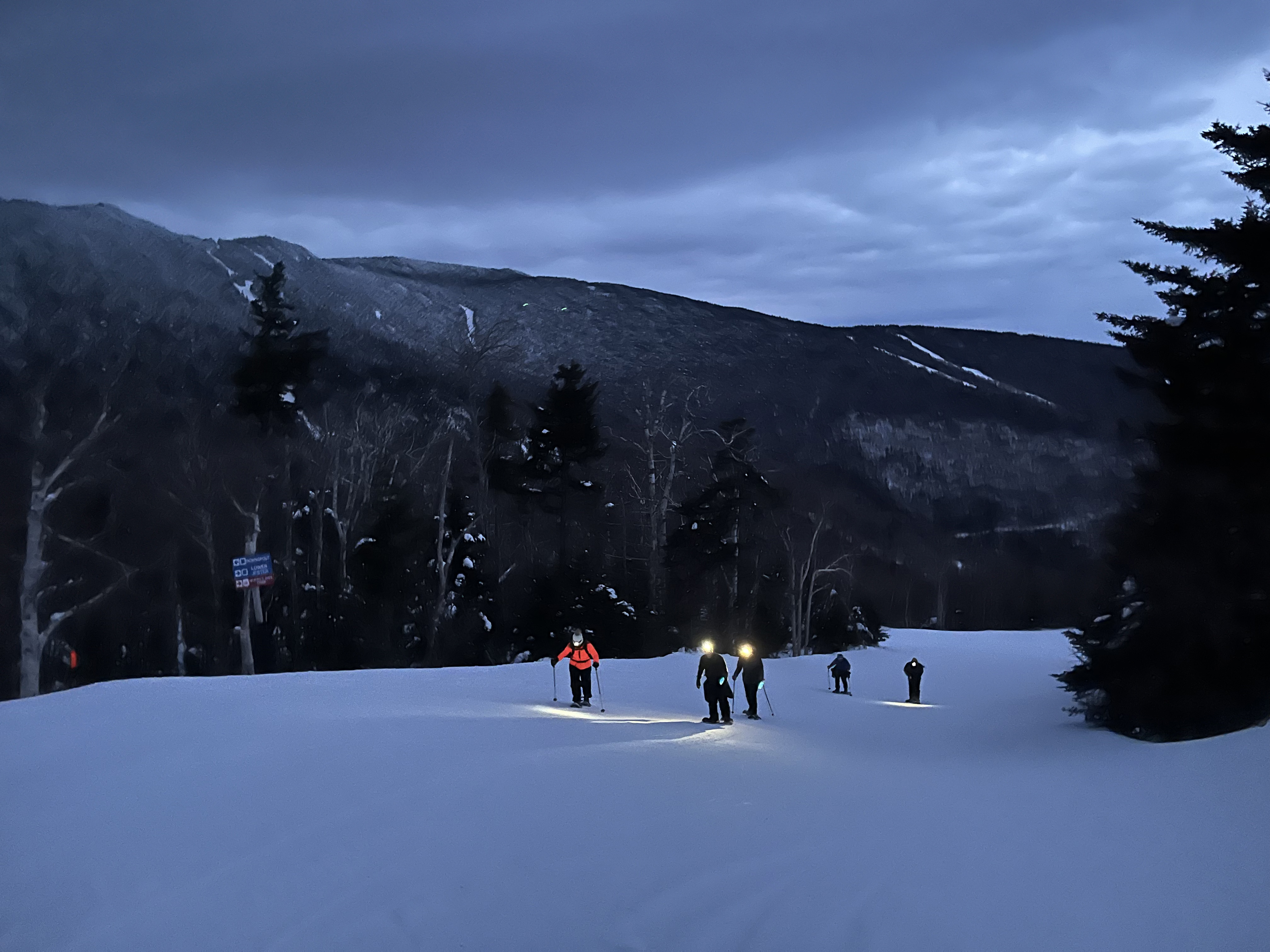 Hiking up to Allyn's Lodge
