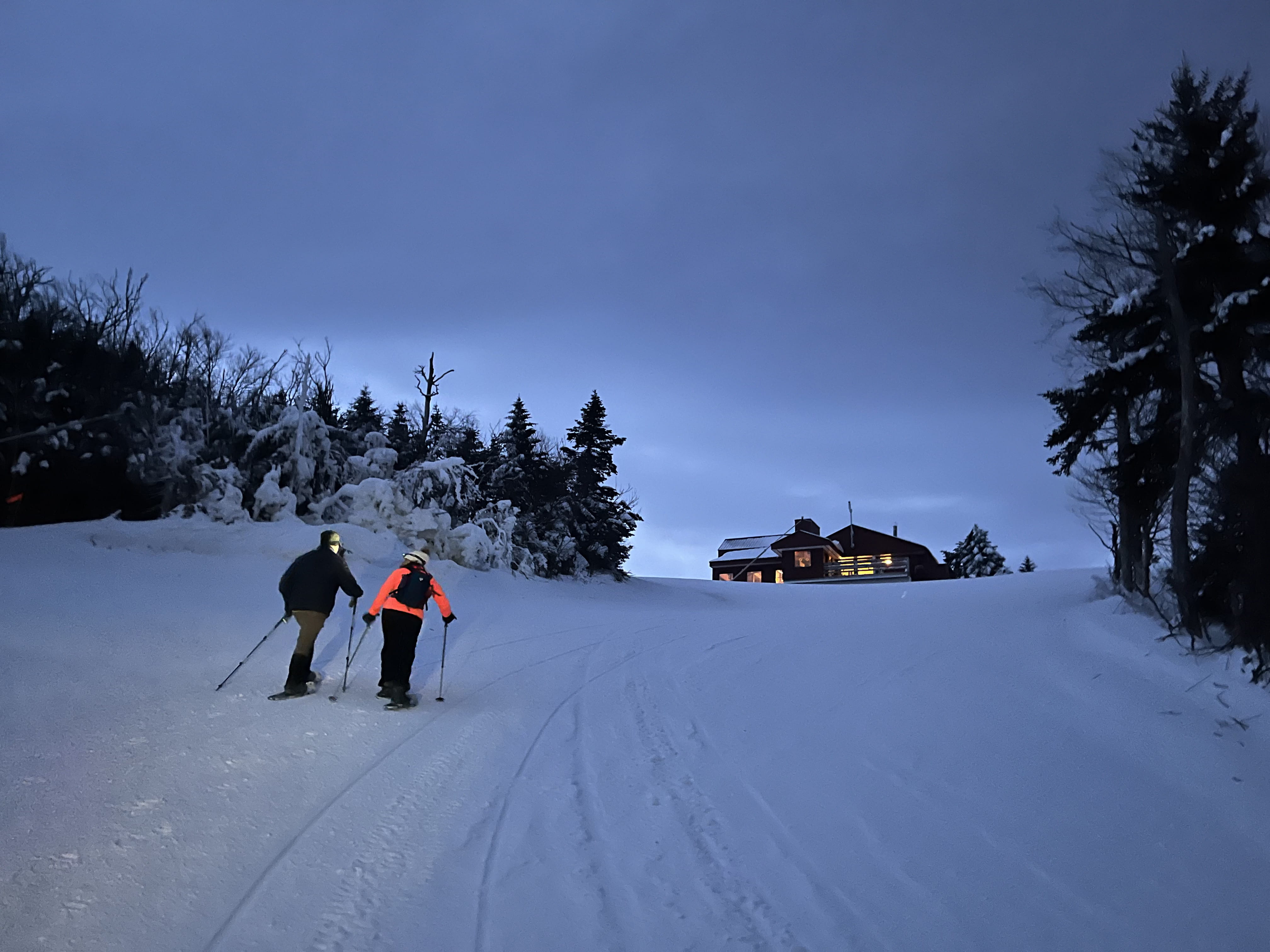 Hiking up to Allyn's Lodge