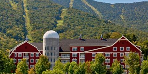 Clay Brook Hotel in the summer 