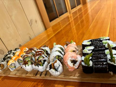 Sushi at Rumble's