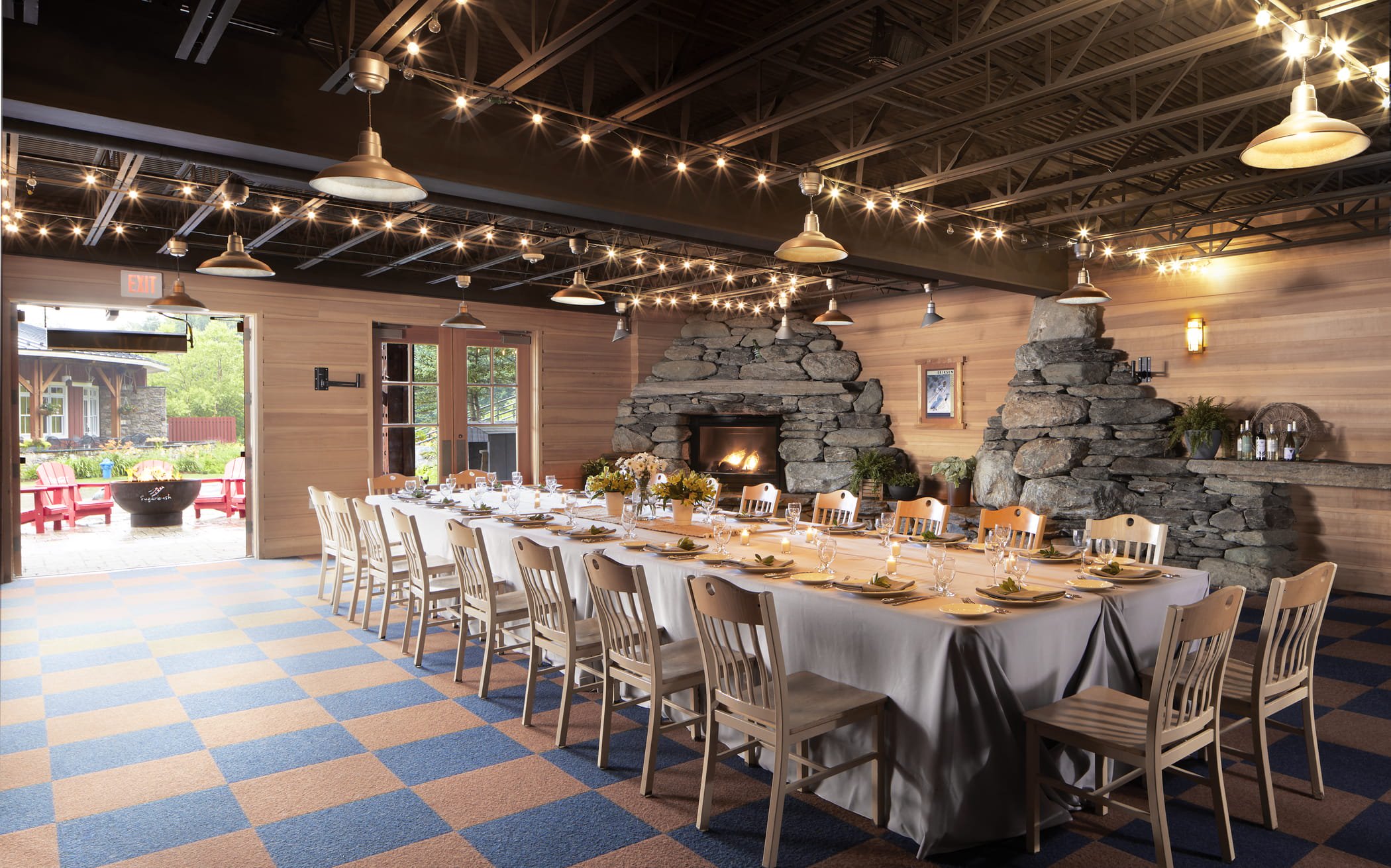 Castlerock Pub Rehearsal Dinner Decor